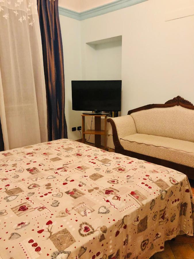 Camera Matrimoniale Privata Con Bagno Interno Верчелли Экстерьер фото